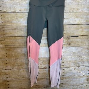 Fabletics cropped pants 🛍